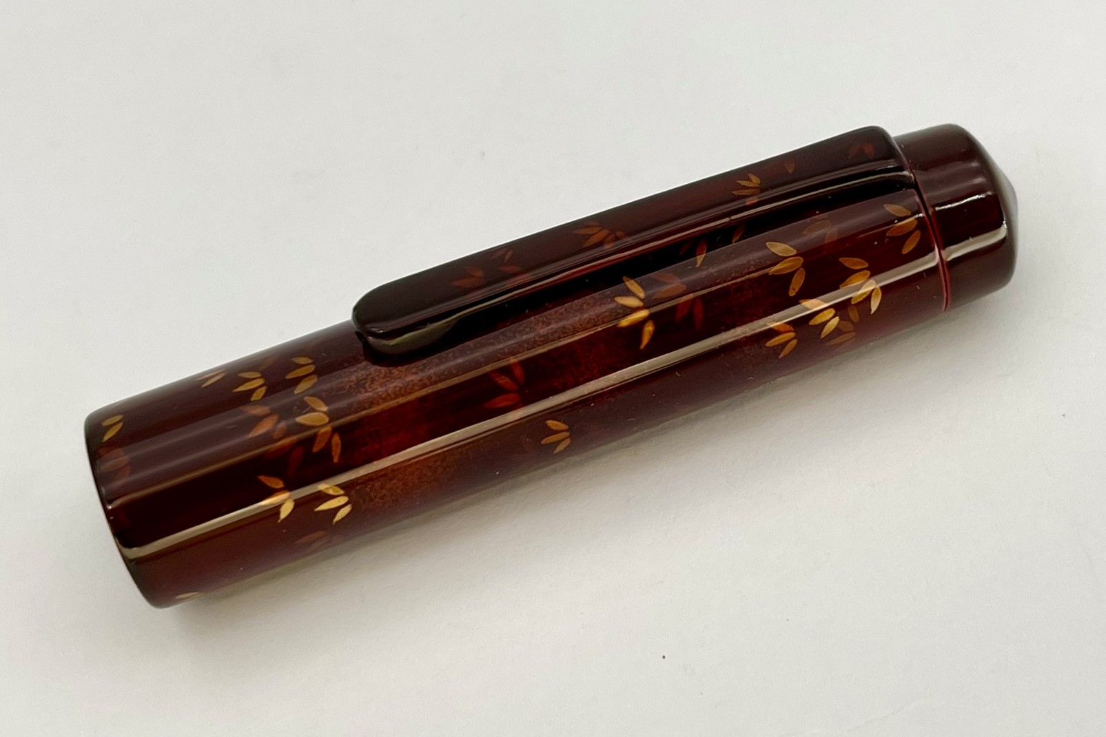 NakayaPiccoloLongTwoLayeredTameSukashiBambooWoodsFountainPenwithtwolayeredclip_L